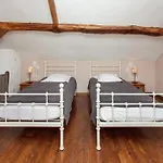 Cozy Family In Humain