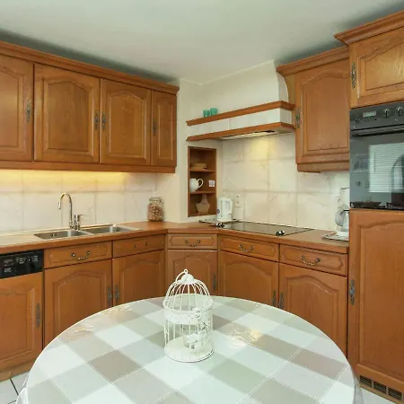 Spacious In Humain With Garden Marche-en-Famenne