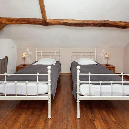 Holiday home Spacious In Humain With Garden *