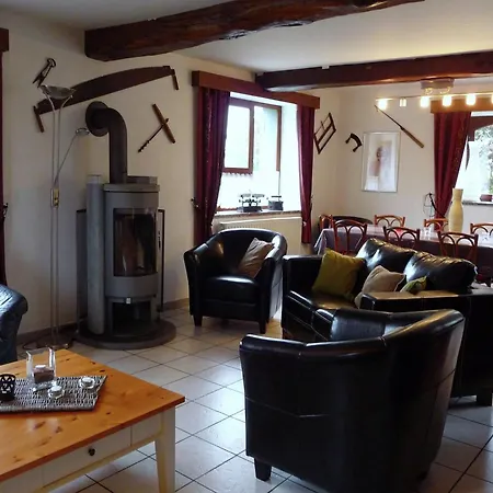 別荘 Cozy Family In Humain マルシュ・アン・ファメンヌ