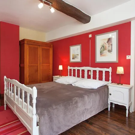 Cozy Family In Humain بيت للعطل مارشه ان فامن